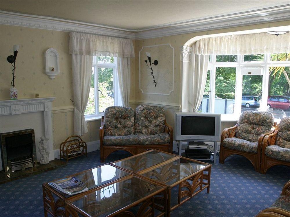 Ryndle Court Hotel Scarborough Ngoại thất bức ảnh