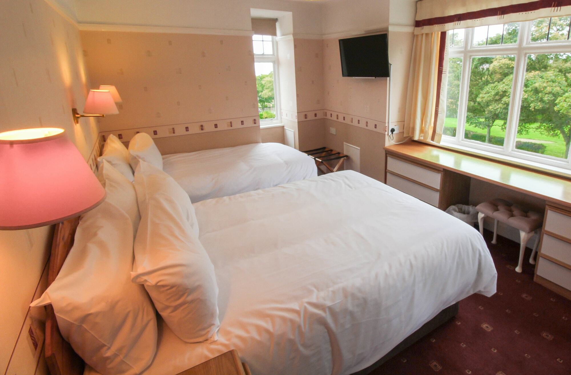 Ryndle Court Hotel Scarborough Ngoại thất bức ảnh